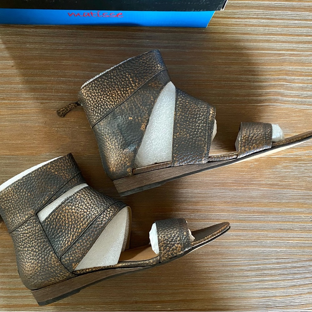 NWB Matisse Gladiator Sandals Size 7 M - Picture 3 of 6
